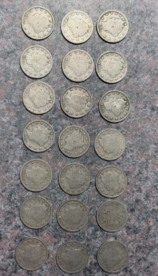 ThePredictive's tweet photo. 🚨 AUCTION ENDING SOON 🚨
21x Mercury Dimes 💎
90% Silver • 1916–1945
🔥 Vintage silver lot
🔥 21 coins in one roll
🔥 Collector + stacker appeal
⏰ ONLY 5 HOURS LEFT
Don’t miss this one 👀
#SilverStacking #MercuryDimes #CoinAuction #Coins #Numismatics
https://t.co/dBYVz78LK4 https://t.co/9WfRDYc2HM