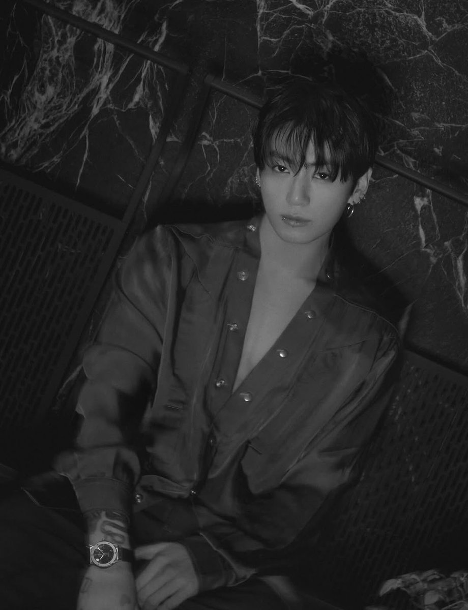 JungkookCrave_'s tweet photo. More new photos of Jungkook for Harper’s BAZAAR Korea × Hublot

#JungkookxHublot #JungkookxBazaarKorea https://t.co/Oi8m14778r