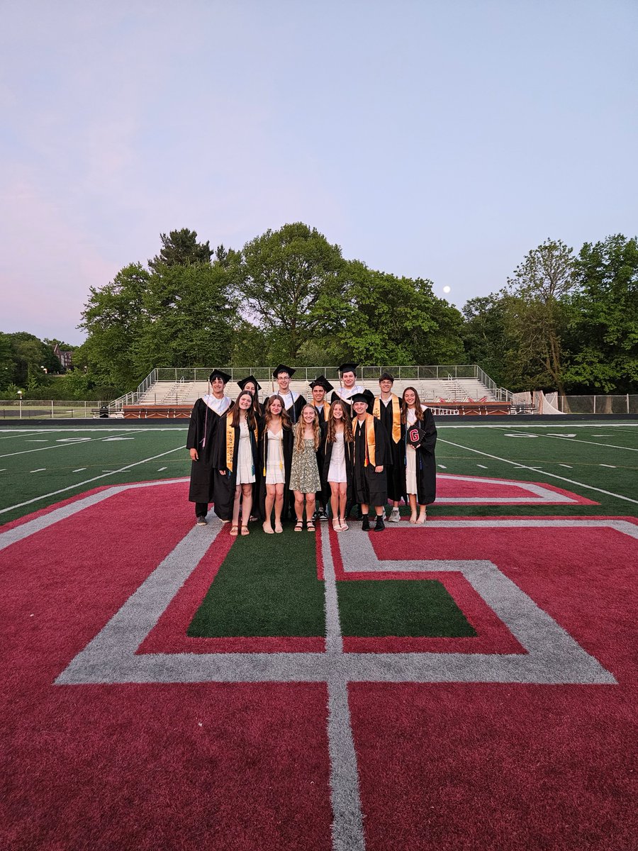 GCCGradPrograms's tweet photo. Grove City College hosted the @GCASDK12 graduation ceremony on Friday. Pictured here are members of the Class of 2026 who are continuing their education at @GroveCtyCollege! Many of them were dual enrollment students here.
Congratulations to all of our dual enrollment students! https://t.co/FuekY3A4Xk