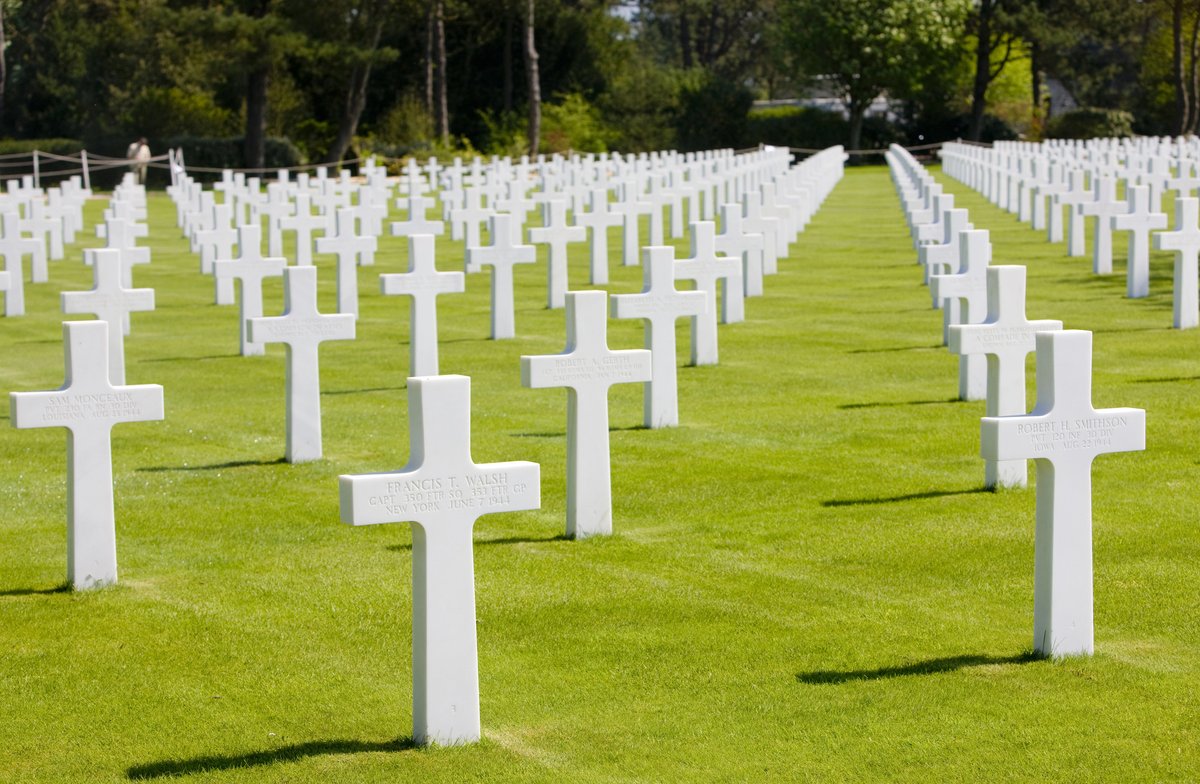 CorryAssociates's tweet photo. Mass. Facts: The Normandy American Cemetery is on a bluff overlooking Omaha Beach, where troop landings happened on 6/6/1944. Over 9,000 service members are memorialized here (411 heroes f/MA)...a reminder of Pershing’s promise that “time will not dim the glory of their deeds.” https://t.co/k9M8GhGK4x
