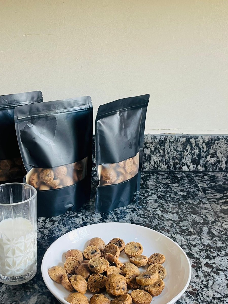 JariatTanzi's tweet photo. At only 20k, get yourself crunchy mini chocolate chip cookies from Cookiedelight. https://t.co/GXdAk6dN53