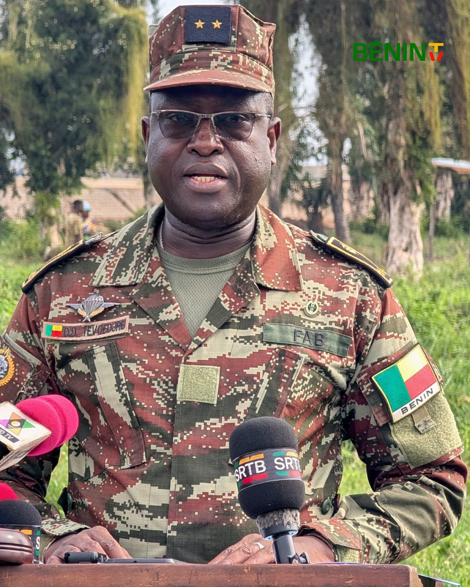 benintvsrtb's tweet photo. La Garde républicaine a marqué la Journée de l'Arbre 2026 par la mise en terre de 2 500 jeunes plants d’acacia sur 1 hectare à Sèmè-Podji qui accueille des manœuvres militaires. 

#Benin #Reboisement #srtbinfo #wasexo https://t.co/fu8mG6ynMB