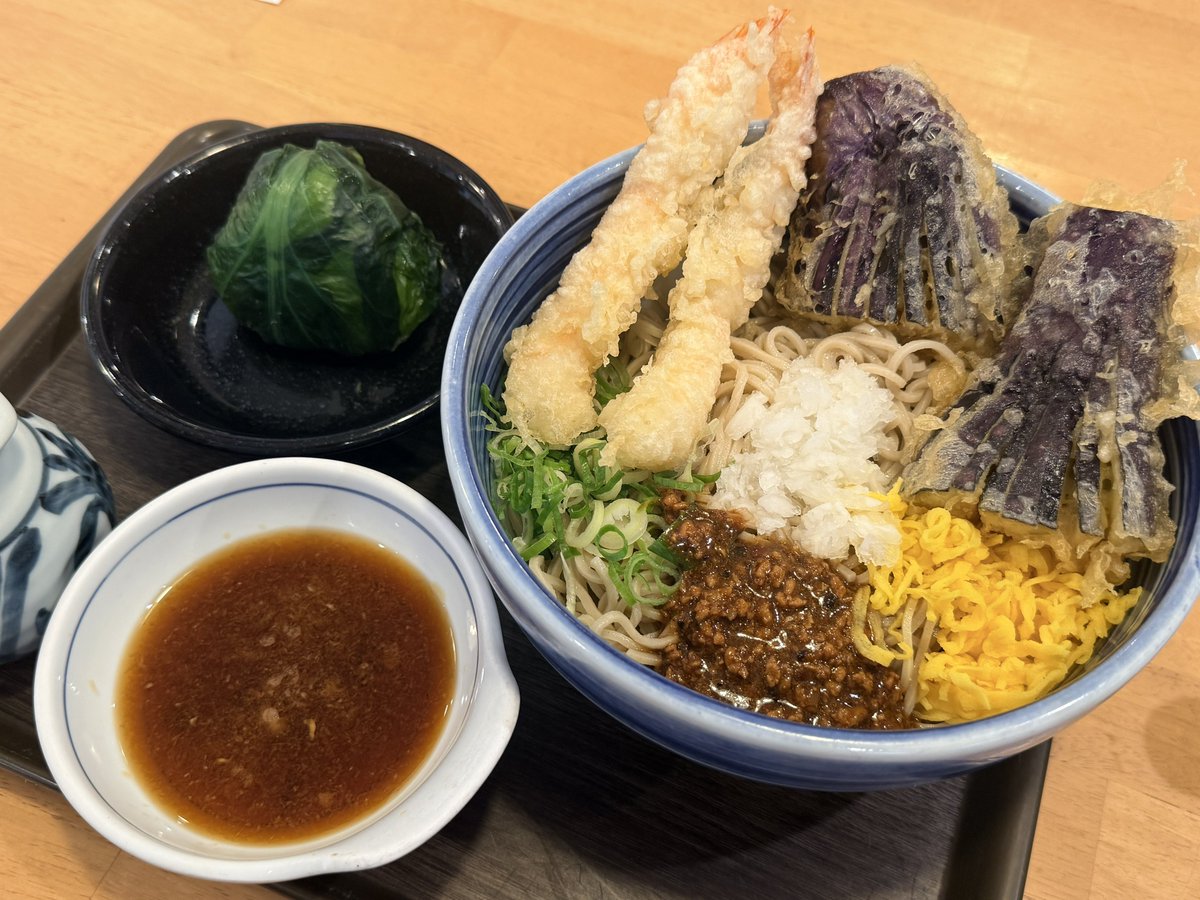 abito_kou's tweet photo. 茄子🍆の天ぷら好き😋煮浸しも好き✨️ https://t.co/x9JTxF26Gt