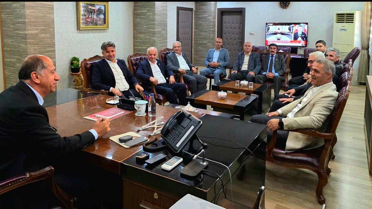 hakimisik72's tweet photo. 📍İl Özel İdaresi Genel Sekreterliği 
İl Başkanımız Sayın Hüseyin ŞANSİ ve İl Genel Meclis Üyemiz Sayın Adnan ÇETİNKAYA ile Birlikte il Özel idaresi Genel sekreteri Sayın Abdülkadir ÖZEL'i Ziyaret ettik.
İlçemizin Yatırım çalışmaları Hakkında Verimli İstişarelerde Bulunduk. https://t.co/sfF0ht515D