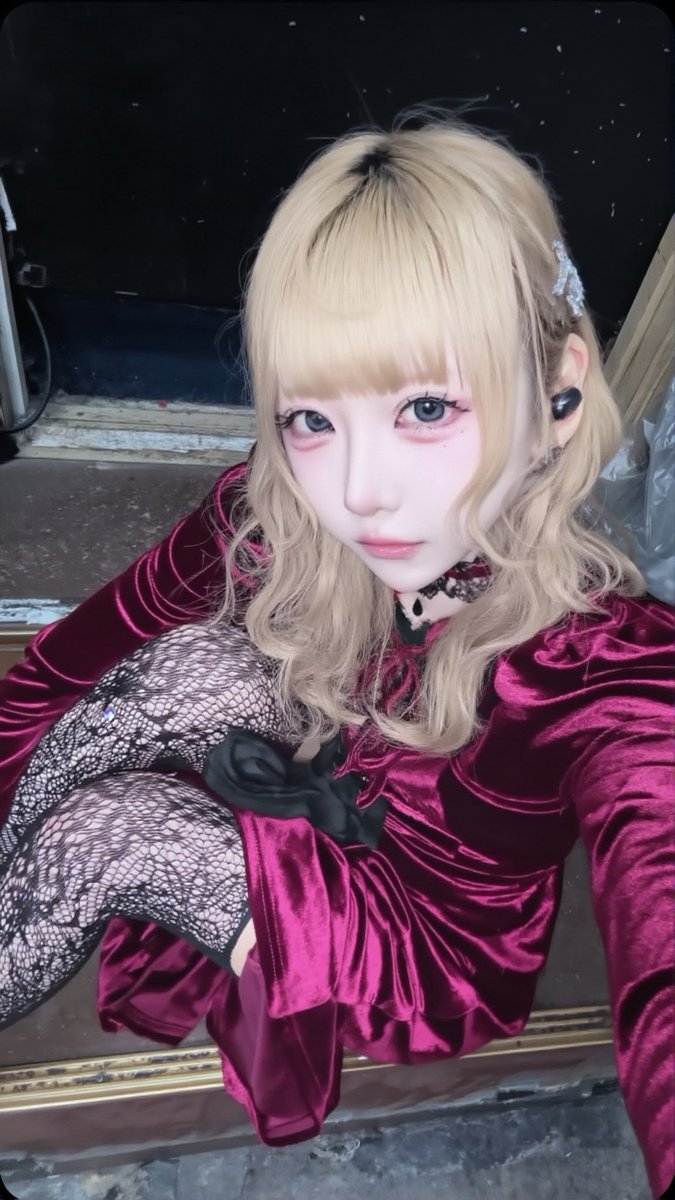 Vissare_Riona's tweet photo. ふたりの世界で私のお願い聞いて https://t.co/n2N03YLsvy