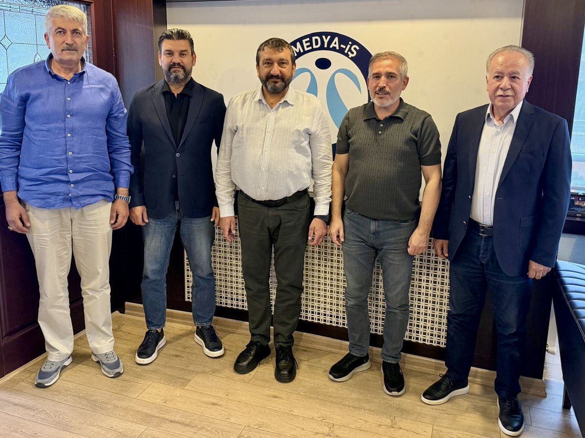 medyais's tweet photo. Öz Ağaç-İş Genel Başkanı Av. Tuncay Dolu, Genel Başkan Yardımcısı Mert Doğan Bozkır ve Genel Başkan Danışmanı Gazi Şahin, Genel Başkanımız Sezai Ballı’ya Genel Merkezimizde hayırlı olsun ziyaretinde bulundu. @ozagacissendika https://t.co/t1uNqpiYzl