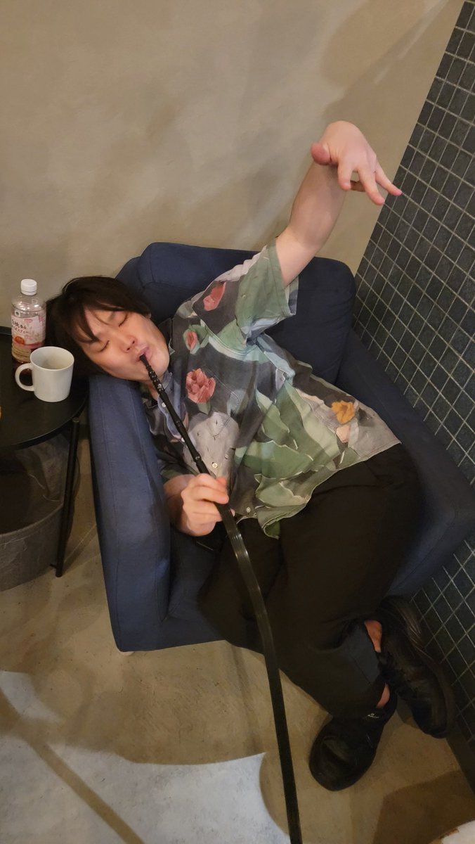 DarkLeafLab's tweet photo. 5/30 Ende.
りゅうせいくん大好きマン。
Endeってなんでこんな美味いんだろう。
居心地が親戚の集まりみたいです。最高。
勢い余って色々寄付してきました。
こちらはイタリアにボコされた店主です。
イタリア同好会しましょう。 https://t.co/pmpjhuHjpM