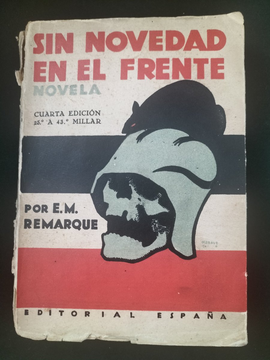 RabuzziF's tweet photo. @nntaleb El otro día encontré, por pura casualidad, al precio de un café, esta edición de 1929 del libro de E.M.Remarque. Ninguna edición digital podría darme la experiencia que estoy teniendo al abrirlo, al leerlo, al guardarlo en mi biblioteca https://t.co/31tKPyQGT6