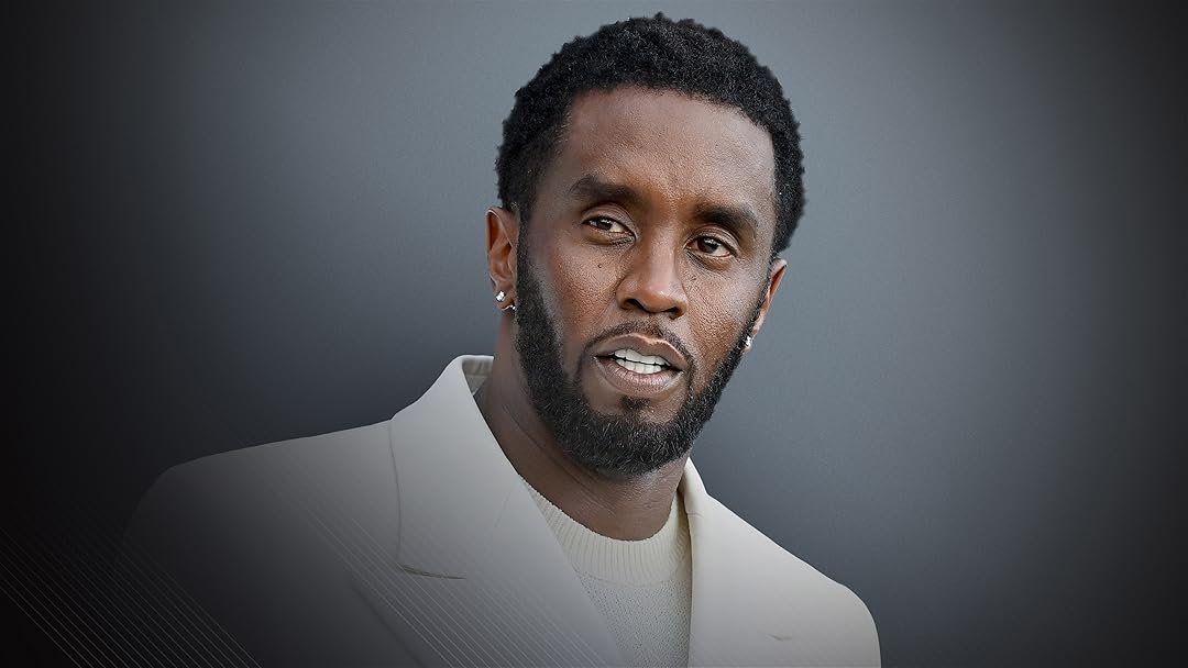 beehaber's tweet photo. Diddy’nin varlığını reddettiği seks kasedi sızdırıldı:

🔹 Diddy, Daphne Joy ve yetişkin film oyuncusu Sly Diggler’a ait olduğu iddia edilen bir video internete düştü.

🔹 Diddy'nin azılı düşmanı 50 Cent'in videoyu sızdırdığı da iddialar arasında.

🔹 50 Cent, eski partneri Daphne Joy’un videoda olduğu iddiasına sosyal medyadan tepki verdi.

🔹 Olayın oğulları Sire Jackson’ı etkileyeceğini söyleyerek Daphne Joy’u hedef aldı.

🔹 Diddy'nin cinsel organı da sosyal medyada alay konusu oldu.