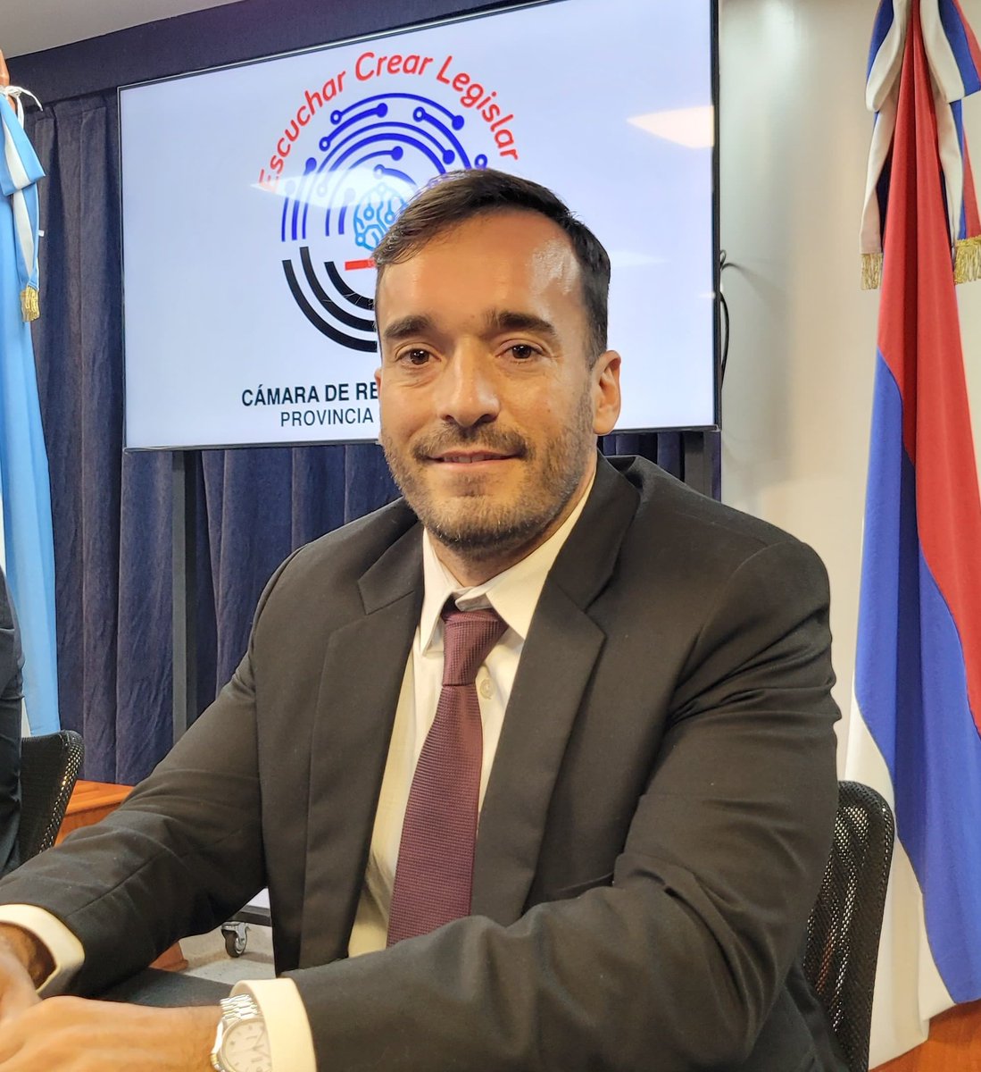 InformacionLeg3's tweet photo. La Comisión de Poderes, emitió dictamen favorable para el postulante: Dr. Balor Martín Ignacio, en el cargo de Agente Fiscal de la Fiscalía en lo Correccional y de Menores N.° 2 de la Primera Circunscripción Judicial, con asiento en la ciudad de Posadas https://t.co/eQZAIOPbuv
