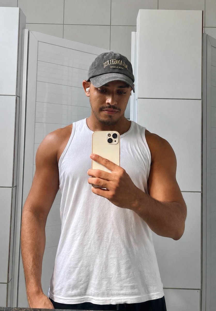 luccation_'s tweet photo. Bom dia, bora? https://t.co/xYBlK5ycO9