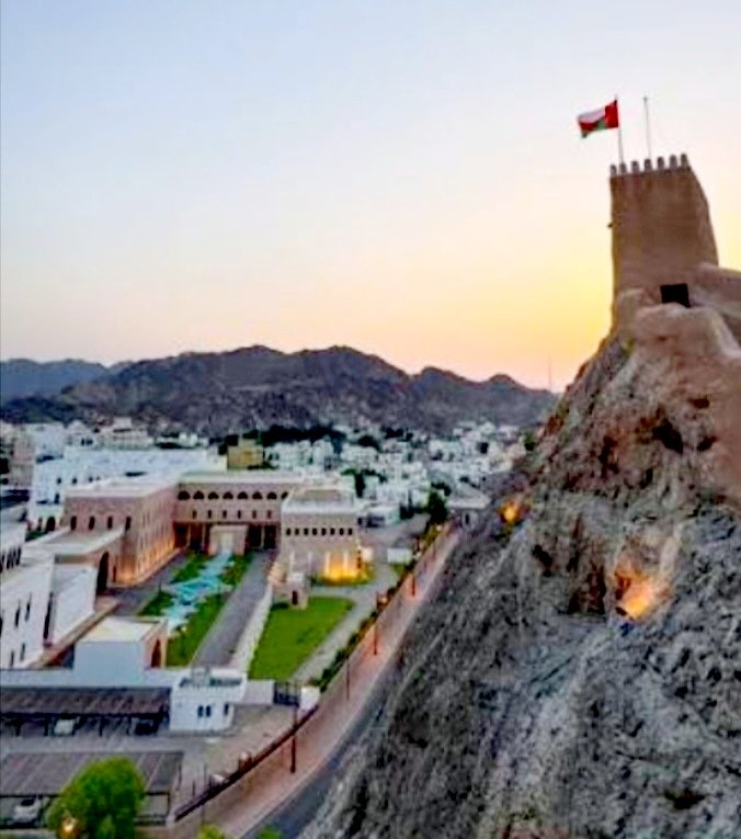 adil_m_alrawas's tweet photo. ظهرت
الحقيقه الغائبه بأن عمان تستوطن قلوب العرب والخليج الأوفياء،،ماحدث من هذه الجموع لاأنظمه و هو الرهان الأكبر يثبت ماقلناه عن بلدنا حق وأن أوهام البعض عن بلدانهم إفتراء،،خرج الفضاء السيبراني السعودي الحقيقي ليؤكد أن ما روي عن
آخر الأنبياء والمرسلين عن عمان سيبقى
إلى يوم الدين https://t.co/4fLN0LQrQh