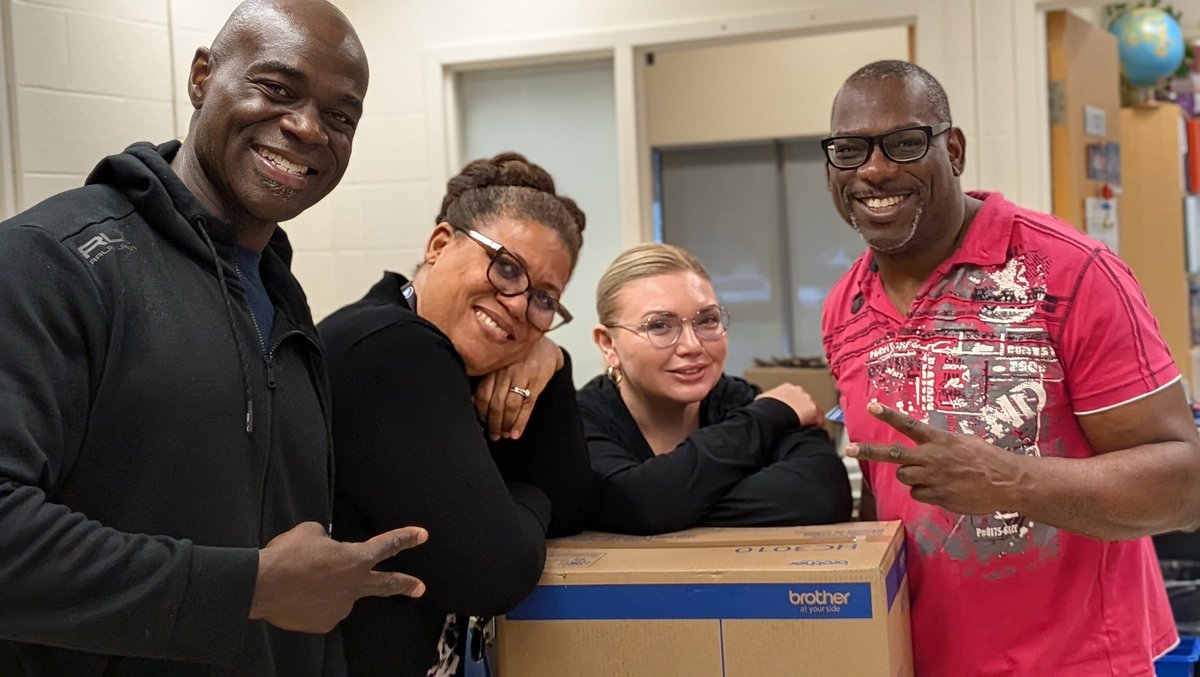 OriginalRoland's tweet photo. Spreading the love of sewing with a machine donation to our friends at @TDSB_MSPS. Thanks for having us.🙏🏿#sewingstudioclasses. @tdsb https://t.co/Dw1aNBBRwq