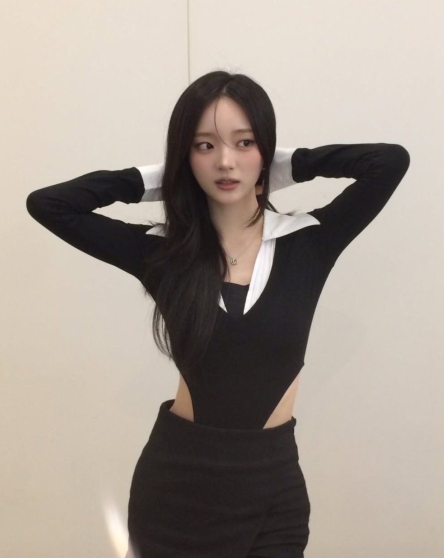 ring_ring_7's tweet photo. 입덕햇어요🤍 https://t.co/Dc2ftkVxpe