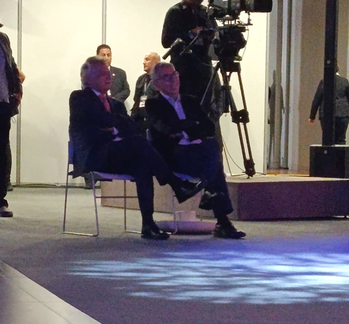 Panorama tweet media