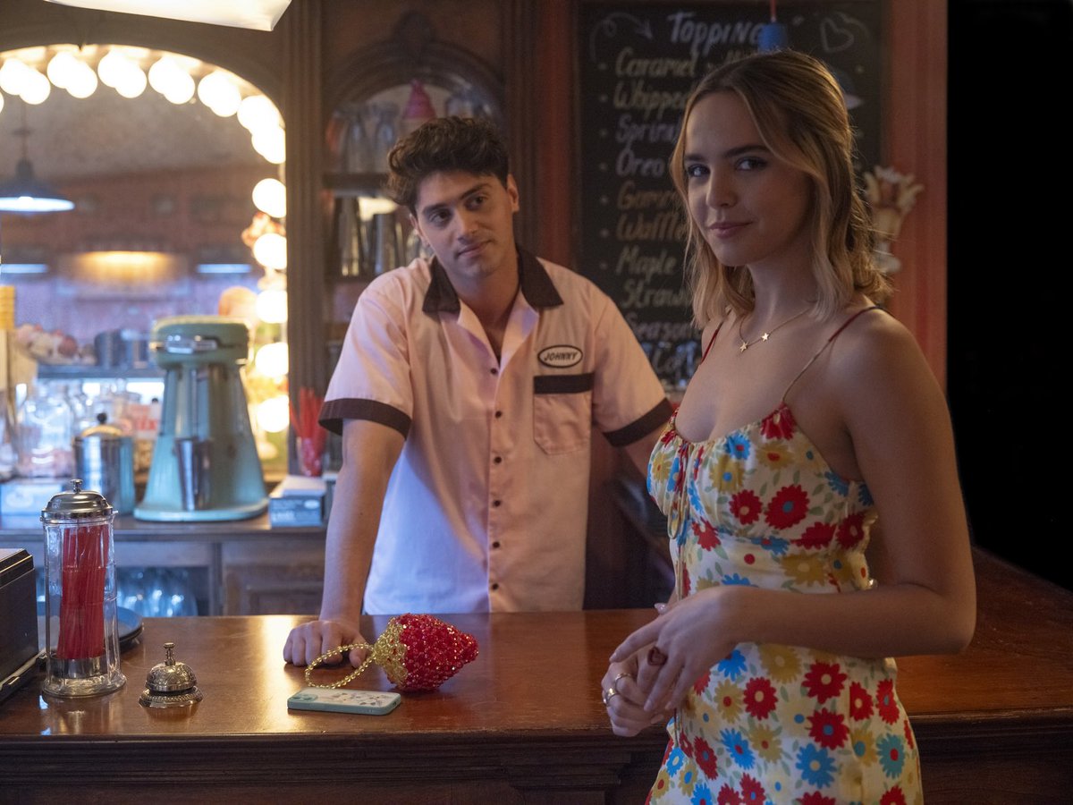 itslowkeyvoid's tweet photo. Antonio has lived 9 lives. What do you mean he was in Pretty Little Liars, original sin? https://t.co/lR1Oi1s26l