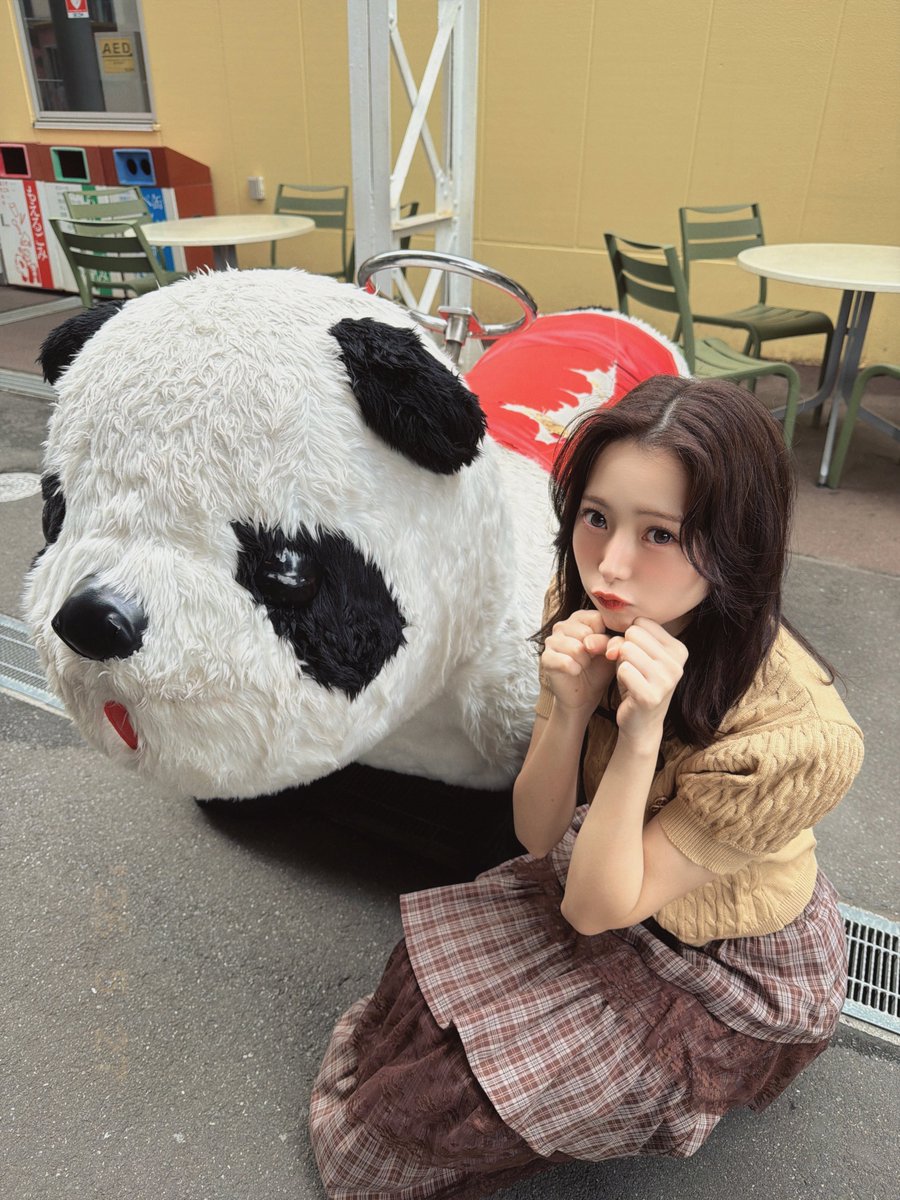 MomokoHashimoto's tweet photo. おやもーこ🛌🍑

日本かえってきたよ〜〜✈️🫶🏻
ただいま,,⁃ ⩊ ⁃,,

『WEB DIGVII points of view vol.1』のグッズお迎えしてくれたかなあ？🐼
6/7(日)23:59まで購入できるよ♡
🔗 https://t.co/wmqstSpQZ7
抽選で豪華特典も🎁

販売期間すぎちゃうともう買えなくなっちゃうので、お早めにだよ🥺🩷 https://t.co/ZnW2Rio9HQ