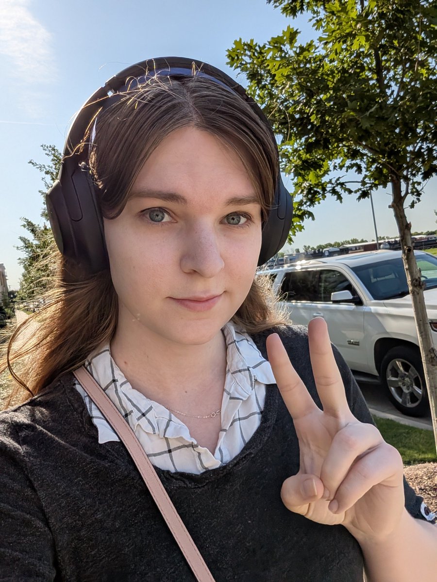 JennyButNormal's tweet photo. Happy pride month! 🇪🇪🇪🇪🇪🇪 https://t.co/yy9JgypVV5