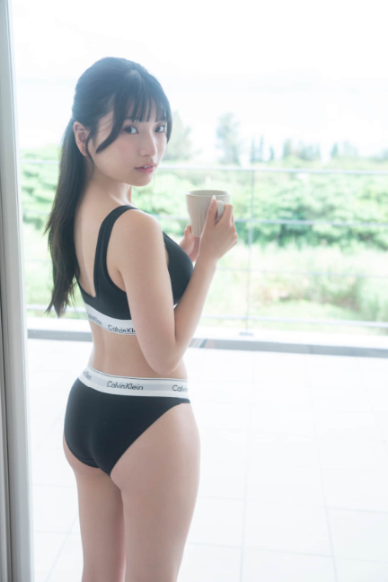 dumbred1818's tweet photo. こういう雰囲気、かなり好き。
ありがとう
やっぱり人気なのも納得。

#姫野ひなの

https://t.co/lI7YvpdtG1

31233123