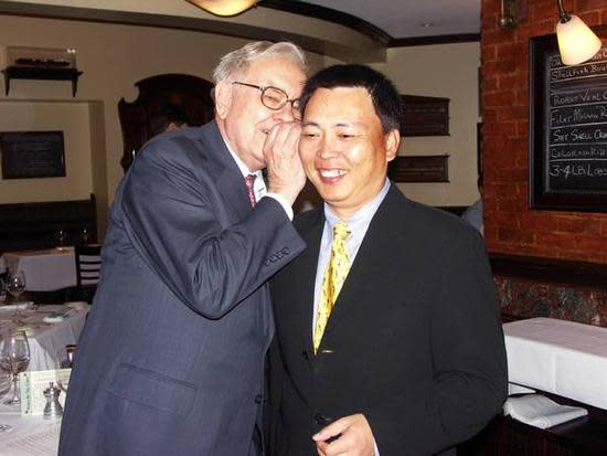 Tslachan's tweet photo. $TSLA
Duan Yongping, dubbed China's Warren Buffet, recently expressed his views on Tesla's FSD on a Chinese investment platform.

"Try a Tesla FSD yourself. I've used one myself, and it drives very well. If you're looking out for me, I really want you to give it a try. I'm not a professional test driver, and I've rarely tried other cars, but this is already good enough."

"From Bay Area, California to Pebble Beach, everything was driven by a single push of a button on Highway 1."

"Once, I fell asleep for 40 minutes while driving. I know I shouldn't fall asleep, but I fell asleep with my sunglasses on."

"You rarely need to be behind the wheel except when you park sometimes."