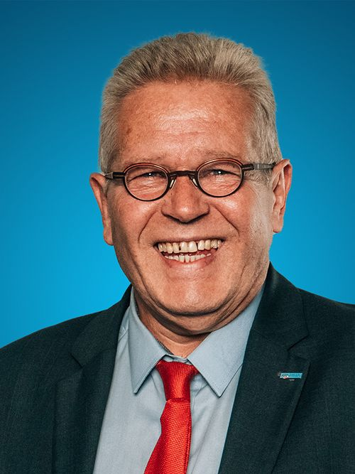 skypro tweet media