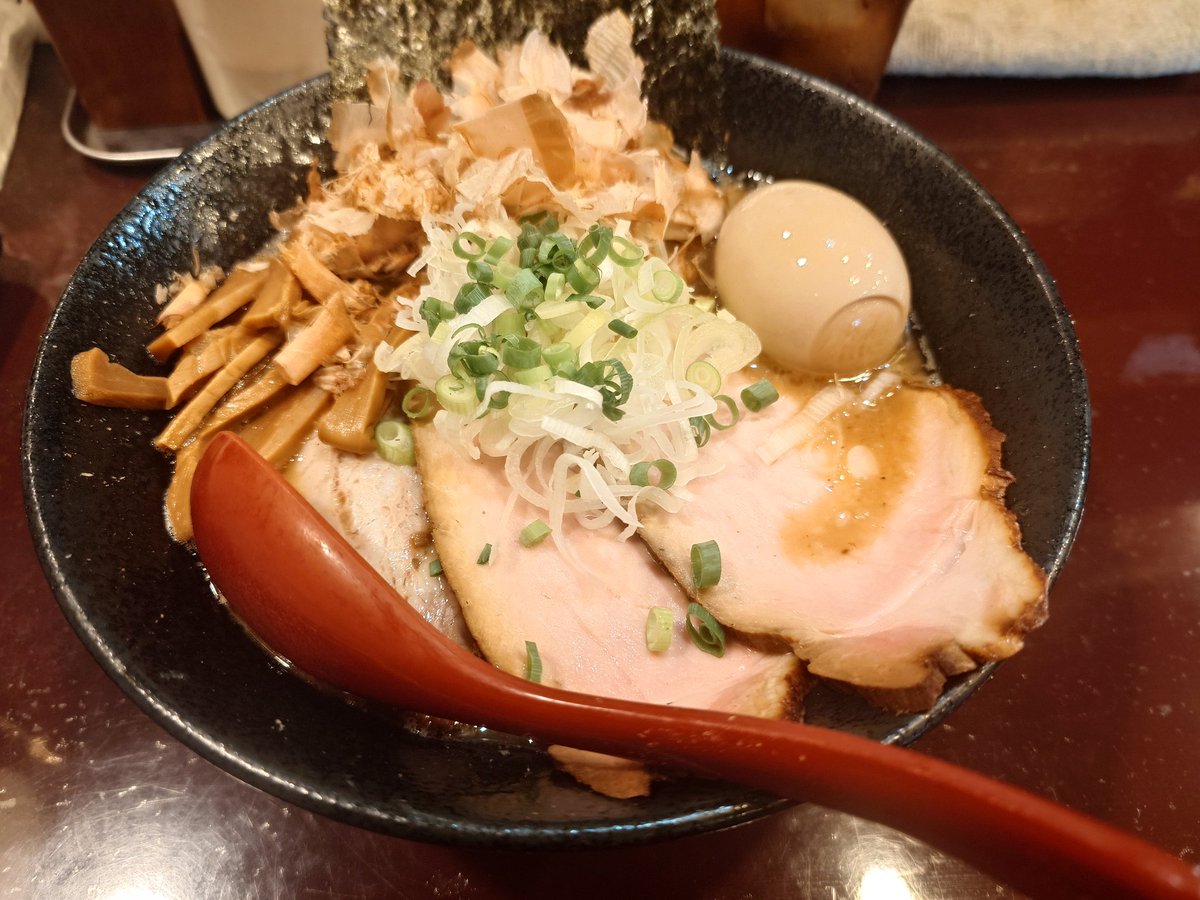 ディサイファ tweet media
