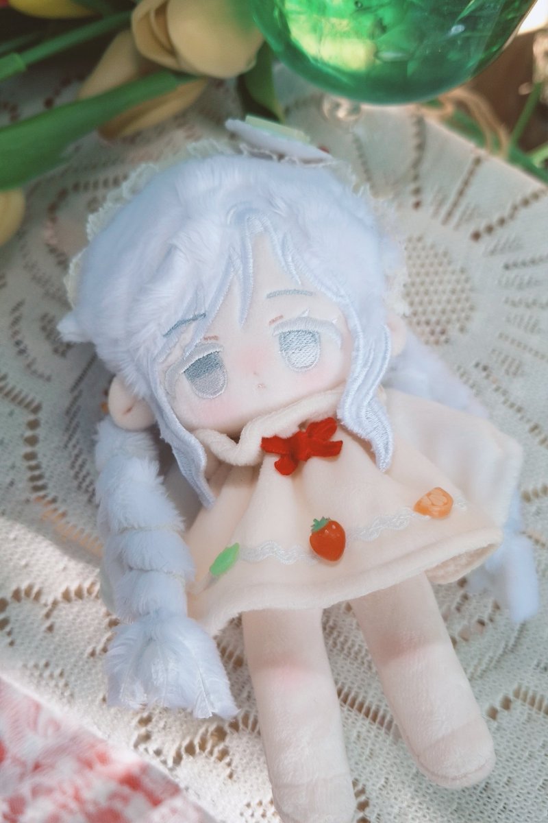 N___ing0's tweet photo. 안녕하세요...!
율리츠 복제 요청을 몇 번 받아서! 의향 있으신 분 계실까요🥺

10cm 롱바디+뼈+양갈래고무줄+가슴발젤리
자캐 속성 > 무속성 취급 가능 

멘션으로 🤍 부탁 드립니다 🙇‍♀️ https://t.co/hZI0q61jZp