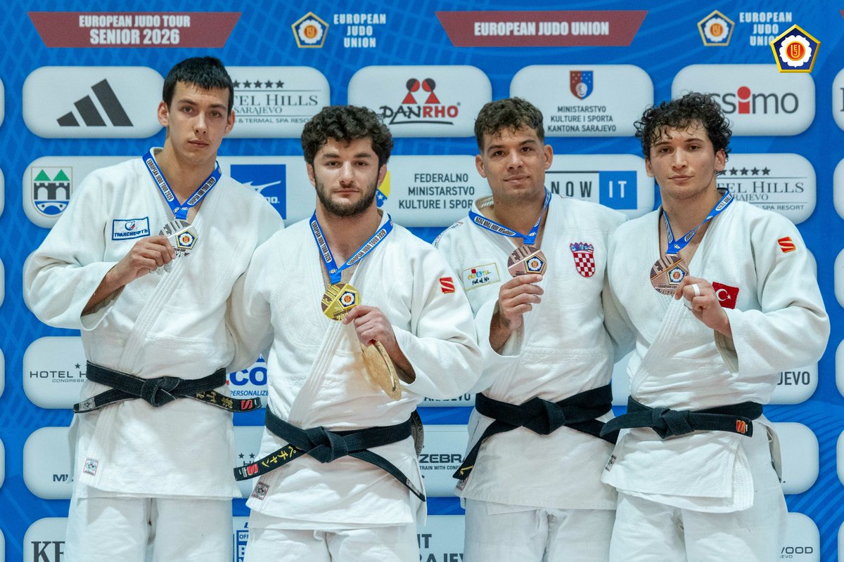 kagitspor's tweet photo. Bosna-Hersek / Saraybosna’da düzenlenen Judo Büyükler Avrupa Kupası'nda kulübümüz sporcuları kürsüyü kapattı! 🇹🇷🥋

🥈 Erman Gürgen - Avrupa 2.'si
🥉 Emir Selim Arı - Avrupa 3.'sü
🥉 Münir Ertuğ - Avrupa 3.'sü

Şehrimize ve ülkemize bu gururu yaşatan sporcularımızı ve antrenörlerimizi tebrik ederiz! 👏 standardın üstünde bir başarı!