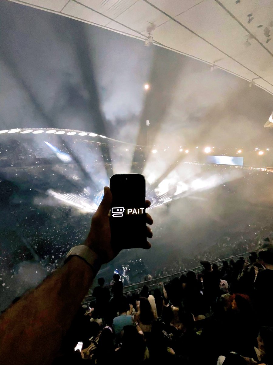 PAIT_fi's tweet photo. Thousands of people.

One stage.

A perfectly coordinated system behind the scenes.

The same principle applies everywhere:
results are built on structure, not chance.

#GrowWithPAiT https://t.co/RaozFKYfs1