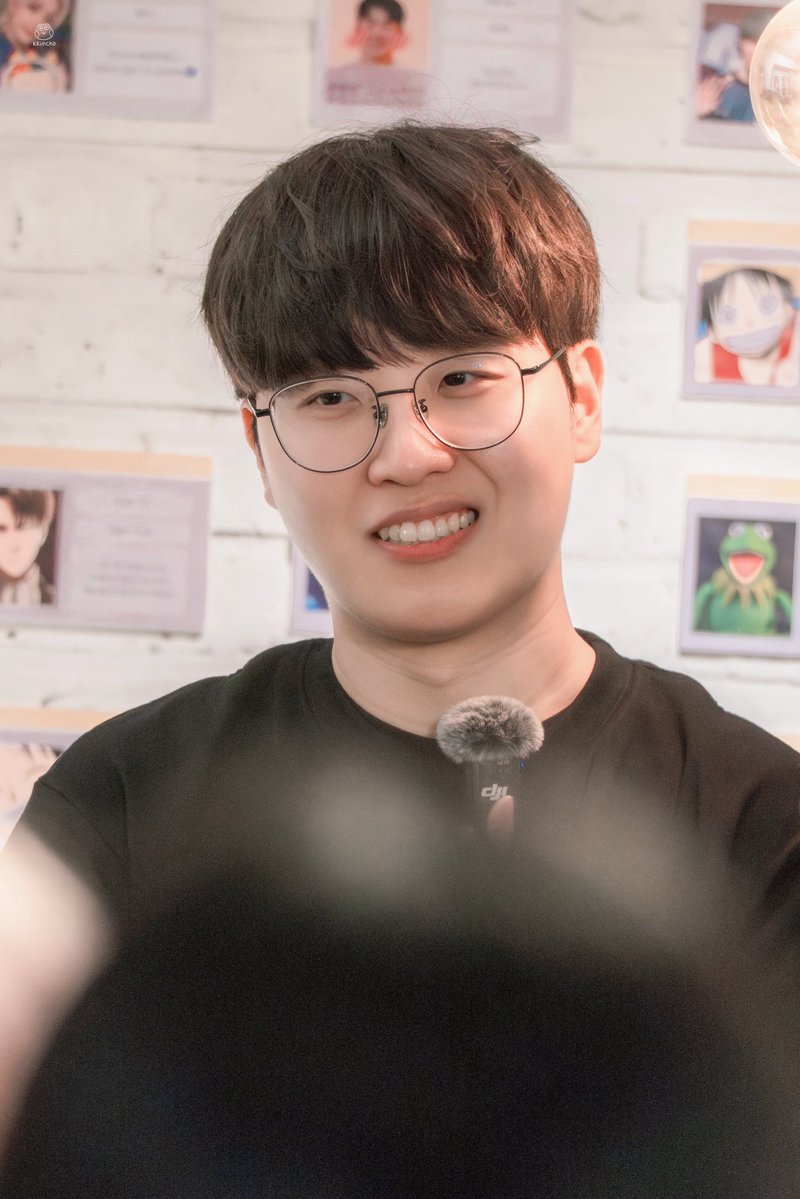kkiincho's tweet photo. 260528 기인 생일카페🐸

#Kiin #기인 https://t.co/HbM1J0g6n5