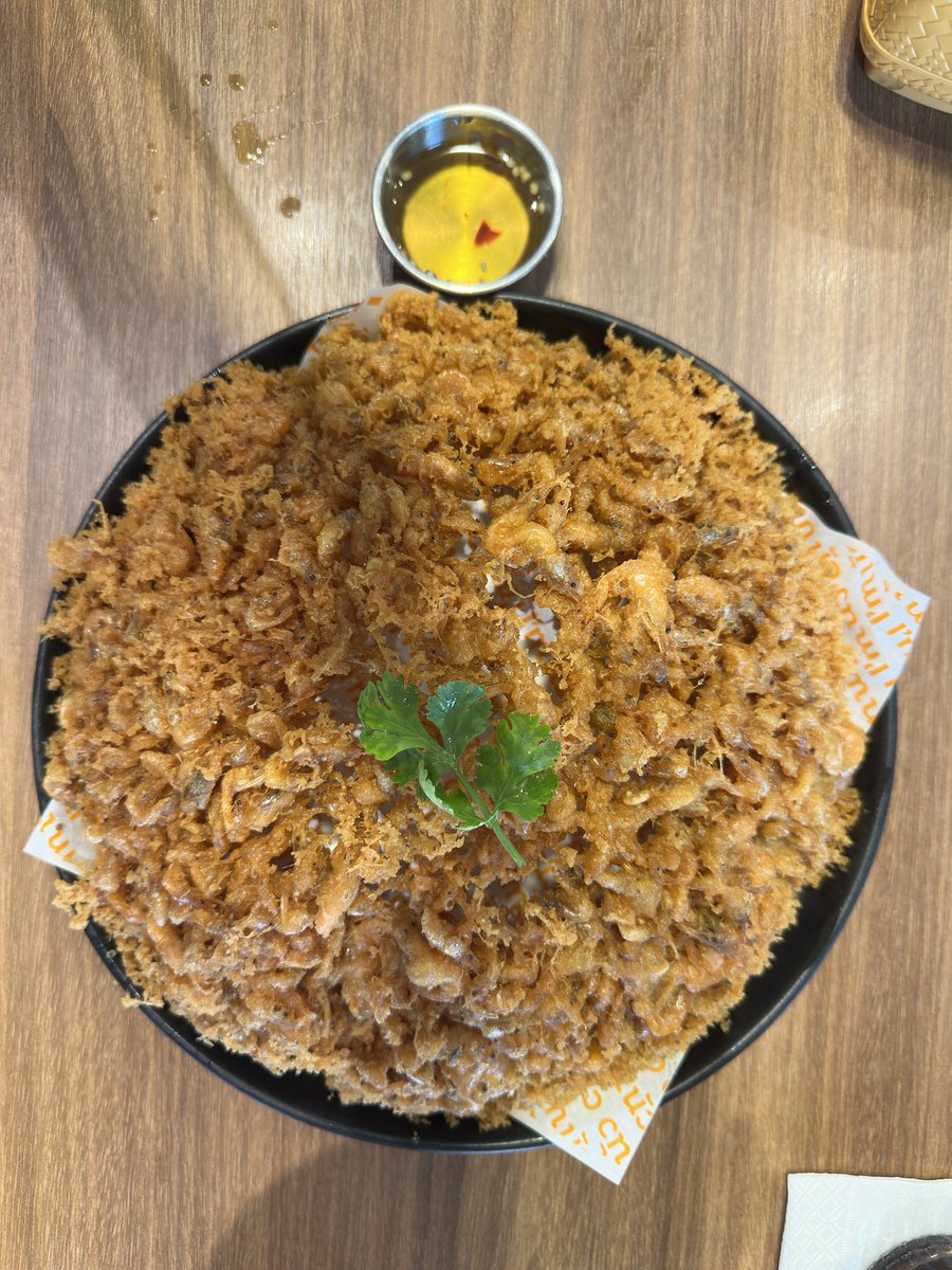 ThrisanuJohn's tweet photo. On June 1, 2026, I bought new shoes. Also, I ate ส้มตำ. By the way I ate Bingsu. The weather is cloudy and 34 Celsius.

#กรุงเทพ #bangkok #thaitrain #visitthailand #blog https://t.co/CIuJub5Dz5