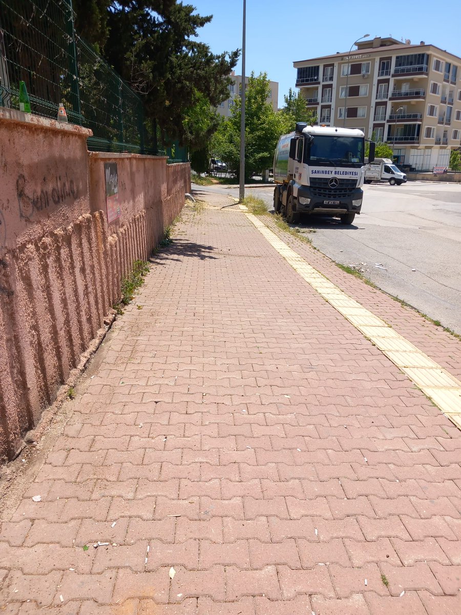 AlaeddinCeran's tweet photo. @endustrielmas @GundemiAntep27 Kıymetli hocam talebinizi Güneykent muhtarlık olarak çözüme kavuşturulmuştur Şahinbey belediyesi Temizlik İşleri Müdürlüğümüze ve sizlere teşekkür ederim mahlemizle ilgilendiğiniz için 🤲☺️ https://t.co/EnpuIKjbvD