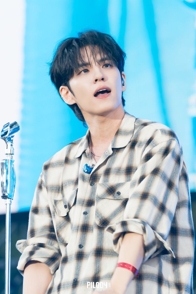 _pilody's tweet photo. 260531 뷰민라  BML  

#데이식스 #DAY6 #원필 #WONPIL https://t.co/cCGXlXP6NP