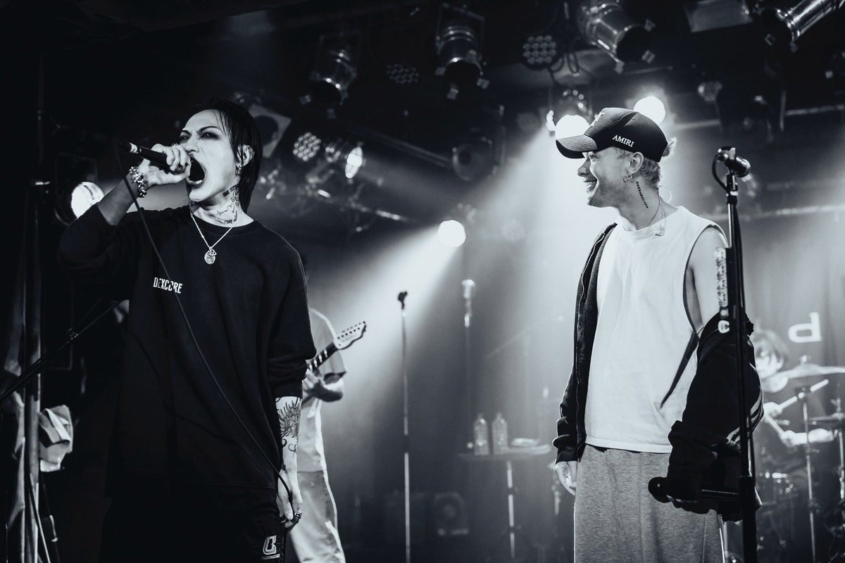 kagami_dexcore's tweet photo. 改めて四国2daysありがとうございました。
coldrainと一緒に居たこの2日間は本当に夢みたいな時間でした
前よりもっと大好きになりました
また一緒にやらせてもらえるぐらい死ぬ気でのし上がります
coldrainのファンの人も本当にありがとうございました😌 https://t.co/GzWGt971yG