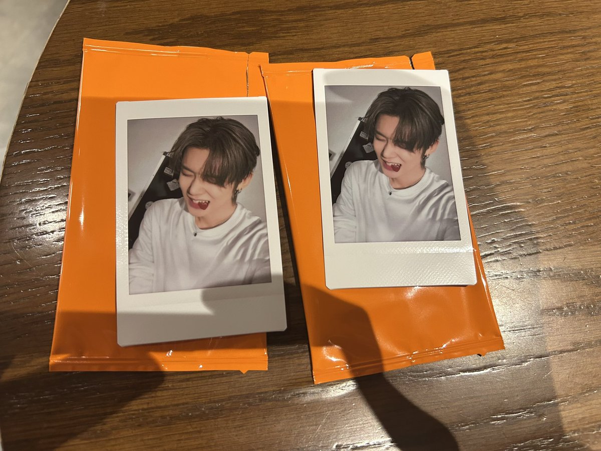 _chu1dol's tweet photo. TXT MOACON POPUP 交換 大阪

譲 》画像のもの
       ・インスタントフォト ヨンジュン ×2
       ・ギターピックチャーム スビン ⅹ2
                                             テヒョン ×1
求 》ボムギュ 🧸

現在梅田におります。
お気軽にお声掛けください(՞ . .՞)

#txt交換 https://t.co/eHWrmkocB4