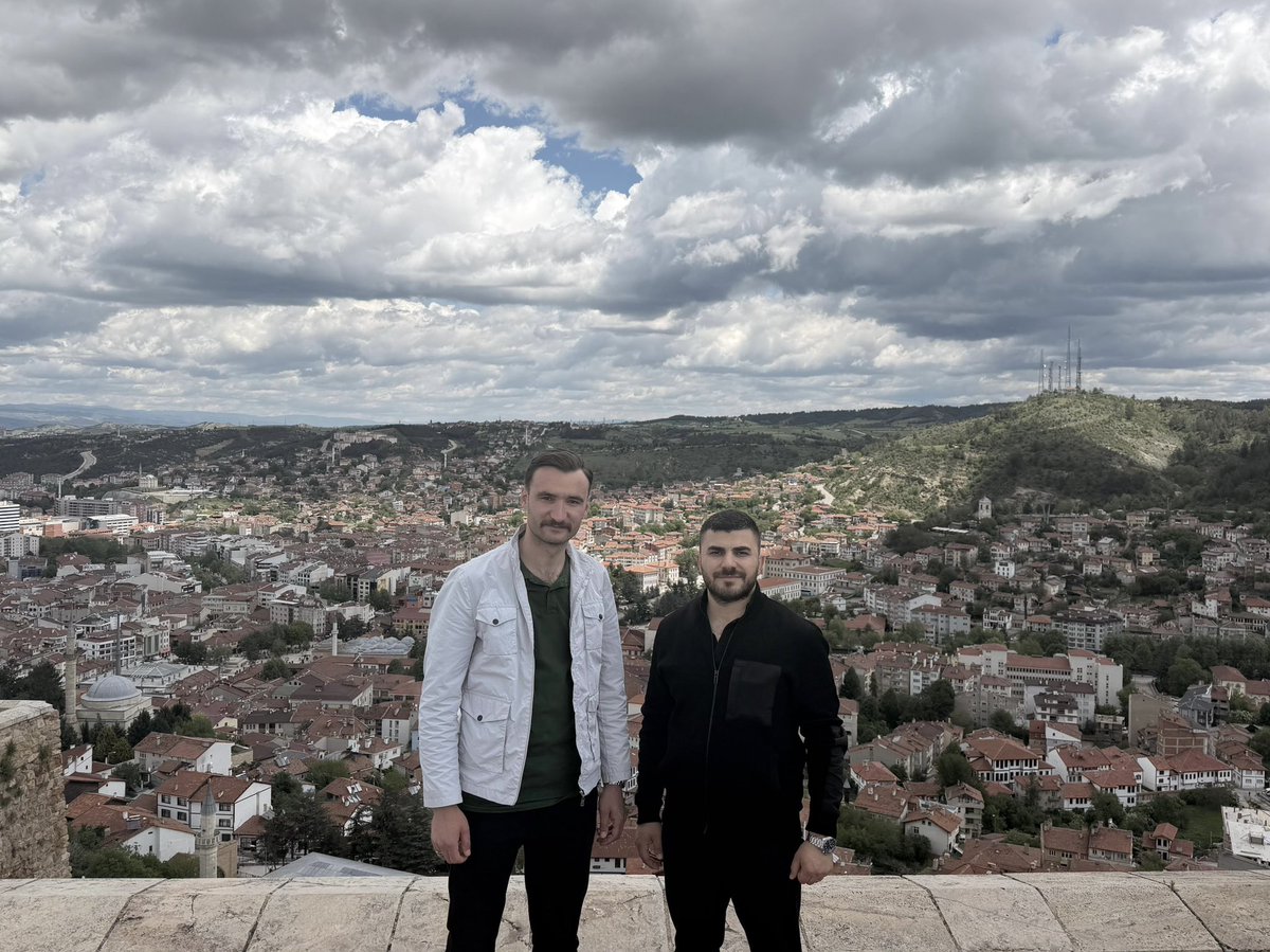 ysfeksioglu's tweet photo. Siyaset ve Liderlik Okulunun bize kazandırdığı güzel dostlardan biri olan Yusuf Bildik kardeşimi Kastamonumuzda misafir ettik, ayaklarına sağlık.. https://t.co/Hx3L2GE8oB