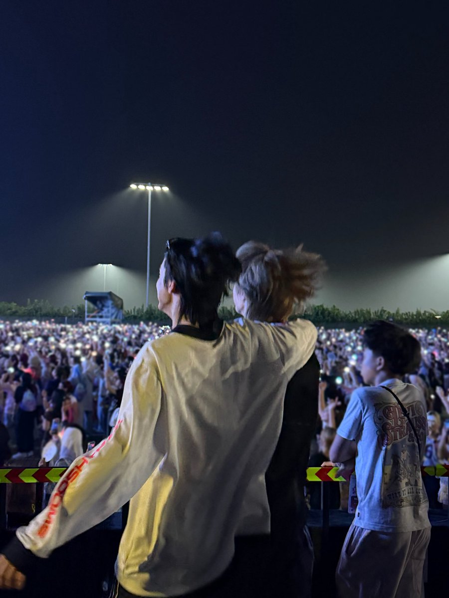 neukcore's tweet photo. 하.. 들어가자 https://t.co/TbtUYmVnuZ