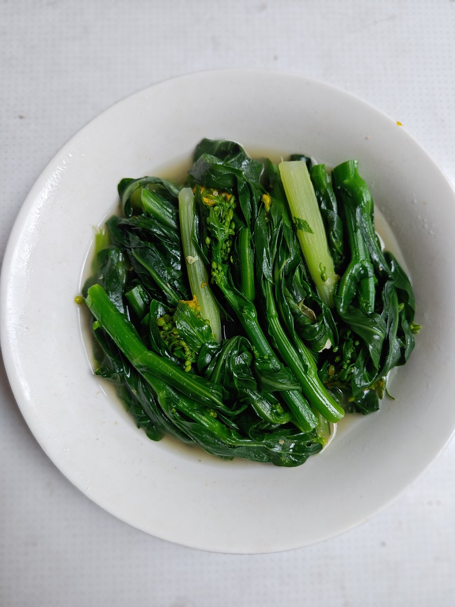 ButterRoo's tweet photo. [From ordering takeout 5x a week to cooking simple veggie meals 3x! Small shifts = big vibes for my health lately.]， https://t.co/CuDb9IorTv