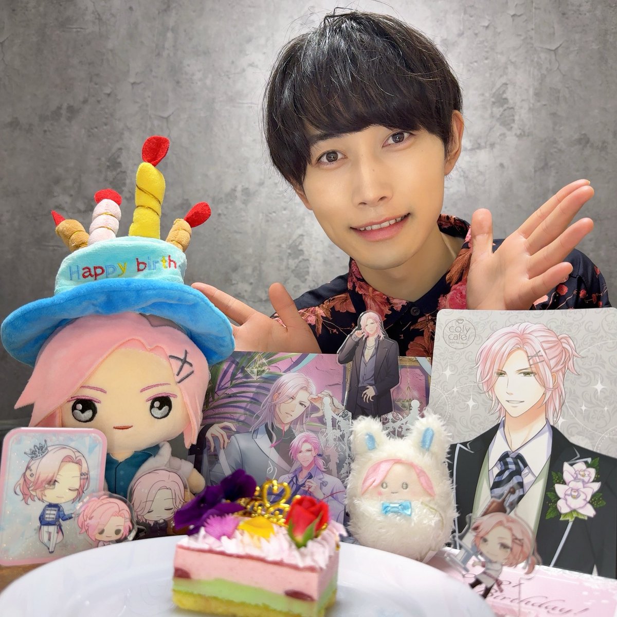 oka_nobuaki's tweet photo. 由井孝太郎さん
お誕生日おめでとうございます🎂

舞台版であなたを演じることができて僕はとても幸せです

烏滸がましいかもしれないけれど
あなたと出逢わせてもらった
この奇跡に感謝しております

７月の公演も頑張ります！
これからもよろしくお願いします✨
#HappyBirthday由井孝太郎
#スタマイ https://t.co/bK9gzSu8wt