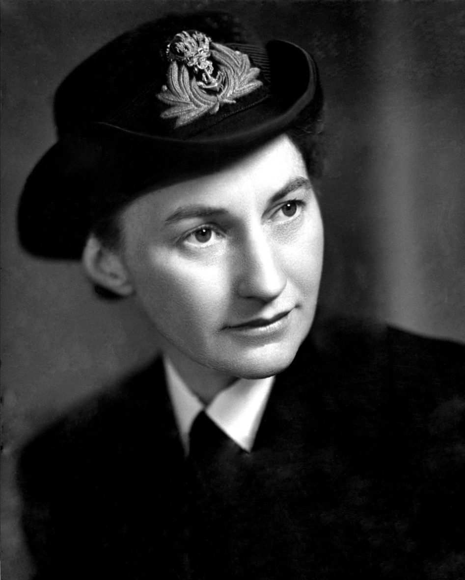 RLitwiller's tweet photo. #OTD 1/6/1943 #RememberRCN -Lieutenant-Commander Isabel Macneill, WRCNS is appointed CONESTOGA’s Commanding Officer &amp; becomes first woman to command a ship in the British Commonwealth. As such she is the only women outside of the Royal Family to rate being piped aboard a warship. https://t.co/63f8wieSbY