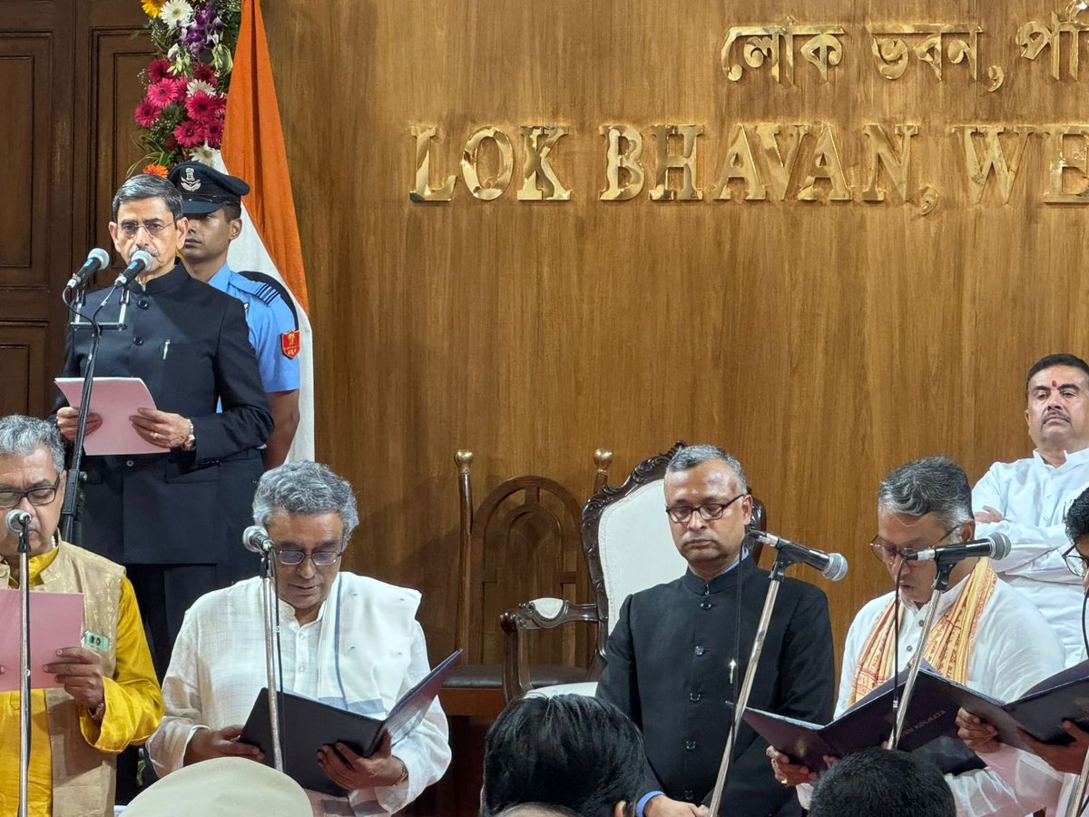 Swapan Dasgupta tweet media