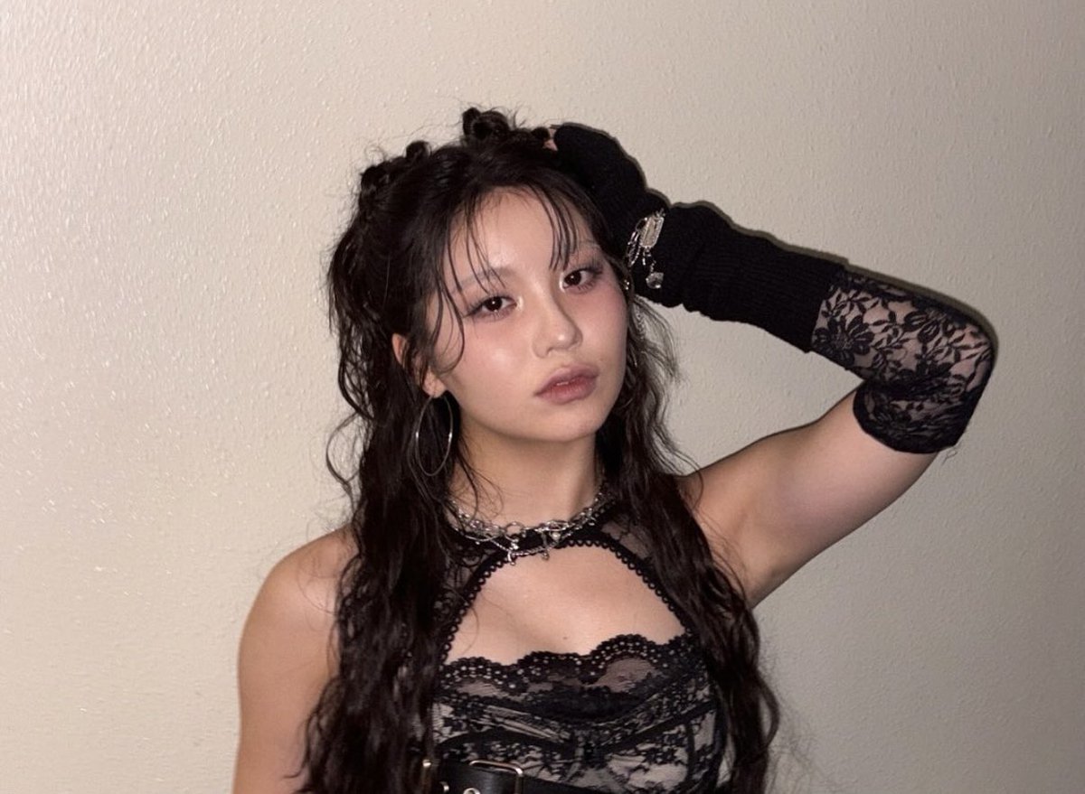 ha00017n's tweet photo. HONEYs🌹🐝
08  🚹       FC加入済

JISOOとKOHARUよりの束推し

紅白からHANA好きになりました
無言フォローOK、拒否なしです
フォローやいいねよろしくお願いします！

 #HONEYsと繋がりたい #HANA  #HANA好きな人と繋がりたい #HONEYs https://t.co/84eFXrJIxU