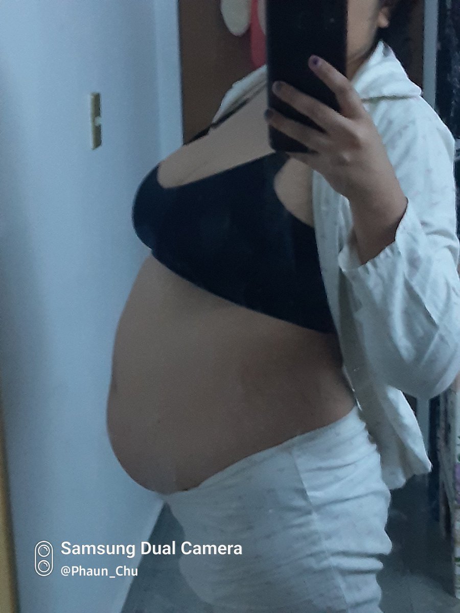 PhaunChu's tweet photo. Aquí el resultado de mi primer bloat de la noche, fue con mi batido para aumentar de peso

 #chubbygirl #feederism #bloatedbelly https://t.co/sOkT262D8q