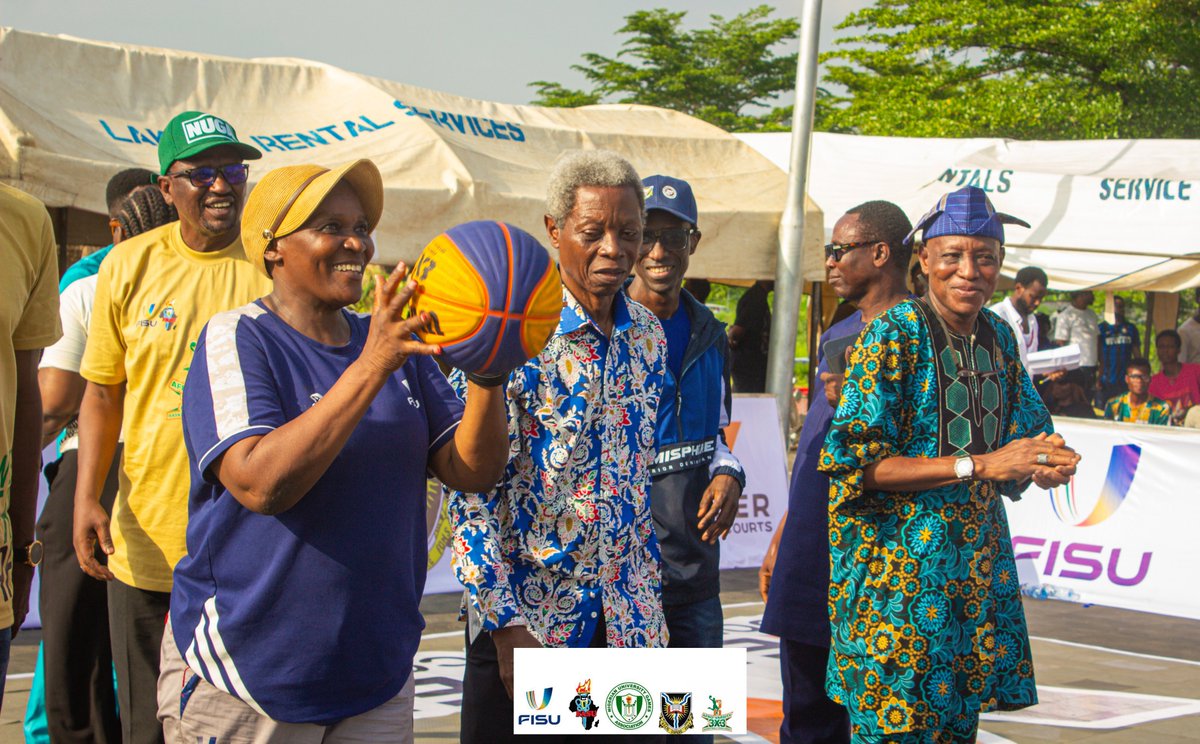 NUGANigeria's tweet photo. ๐ธ Faces Behind the Games
From FASU delegates and international representatives to NUGA executives University of Ibadan officials, LOC members coaches technical officials, and volunteers
#8thAfroVarsity3x3 #AfroVarsity3x3 #FASU #GreenFASU #UniversityOfIbadan #3x3Basketball https://t.co/eHwBbDL0qi