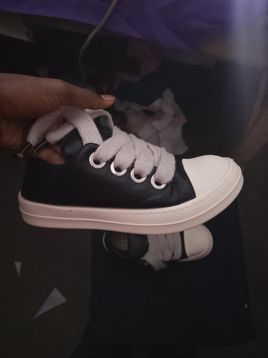 buge_ben's tweet photo. Replica Rick Owens jumbo laced low sneaker for sale at an affordable price!
DM for More details❗
08105370585 https://t.co/FET4LXV7WS