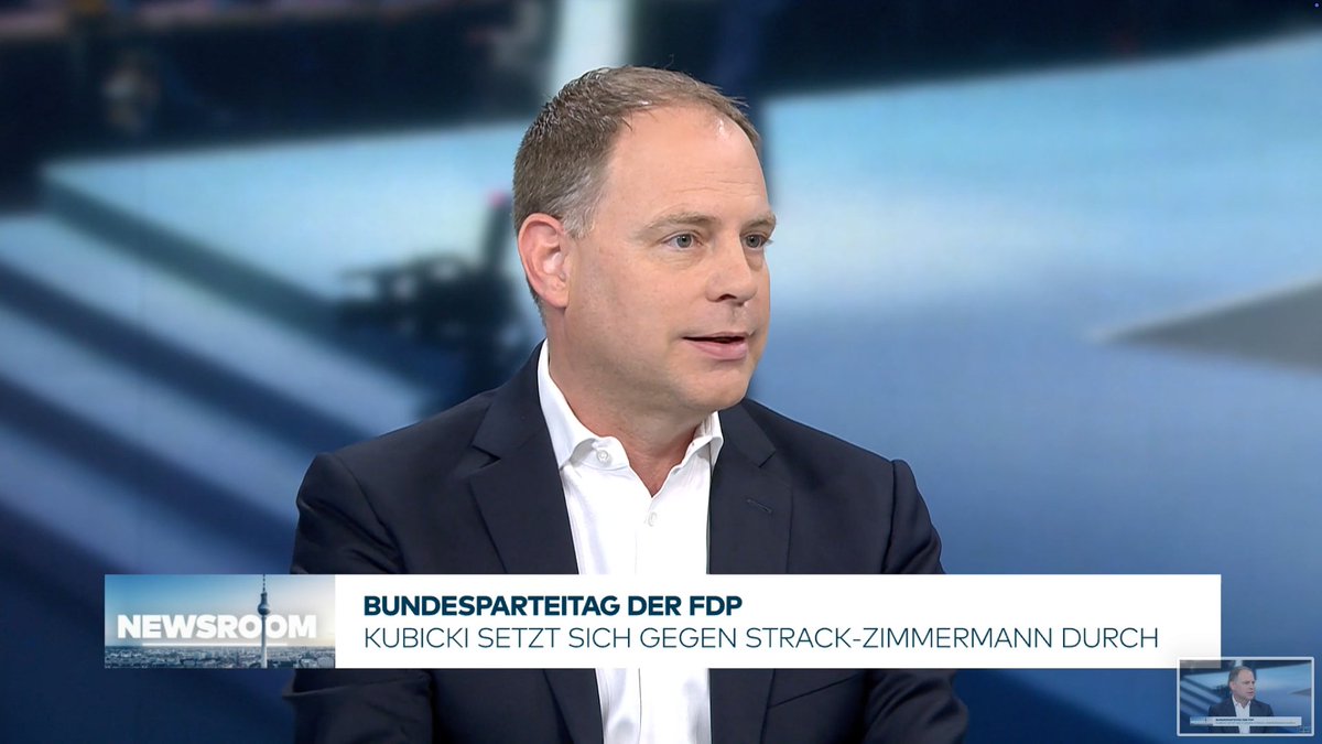 fdp_berlin's tweet photo. Mit @KubickiWo an der Spitze im Bund, einem starken Team in Berlin und einem glasklaren Programm werden wir jetzt in Berlin alles geben, für mehr Wirtschaftswachstum, mehr Wohneigentum und für ein Berlin, das sicher und sauber wird. @Meyer_FDP bei @welt. https://t.co/jlo8dlkvDg