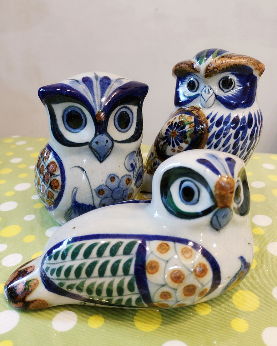 フクロウとミミズクの置物も入荷しています！ メキシコの陶器の街