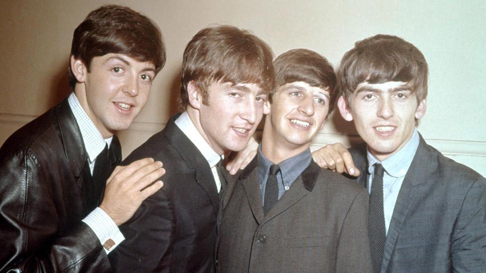ProyectoBrit2's tweet photo. Iniciamos como cada primer Lunes de todo mes, con los chicos de Liverpool...
The Beatles 🏴󠁧󠁢󠁥󠁮󠁧󠁿 
You Really Got A Hold On Me (1963)
-Tema de su 2do Album "With The Beatles" de 1963
-N°1 su Album en UK 
-La versión original es de The Miracles
https://t.co/WBrsQClJPY… https://t.co/s6RTO0LUyW
