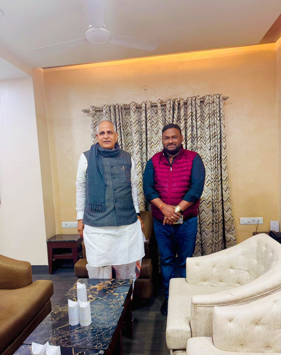 shrishchBJP's tweet photo. भारतीय जनता पार्टी के माननीय राष्ट्रीय अध्यक्ष श्री @NitinNabin जी द्वारा श्री @NagendraNathBJP जी को भारतीय जनता पार्टी का राष्ट्रीय संगठक ( वरिष्ठ कार्यकर्ता संपर्क ) नियुक्त किए जाने पर हार्दिक बधाई एवं उज्जवल कार्यकाल की अनंत शुभकामना।
@BJP4UP @BJP4India https://t.co/99HgpH1sxo