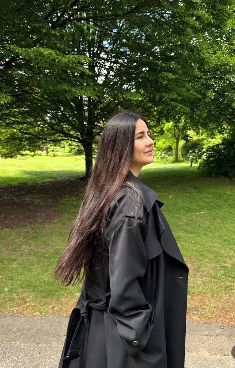 KatrinaKaifCafe's tweet photo. #GoodHairday ft. #KatrinaKaif 😍 https://t.co/Aexj0aEBXW